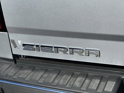 Used 2015 GMC Sierra 1500 SLE w/ SLE Value Package image 40