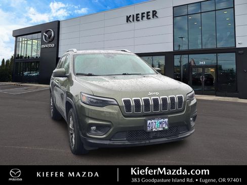 Used 2021 Jeep Cherokee Latitude Plus image 1