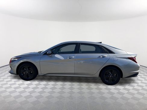 Used 2023 Hyundai Elantra SEL image 14