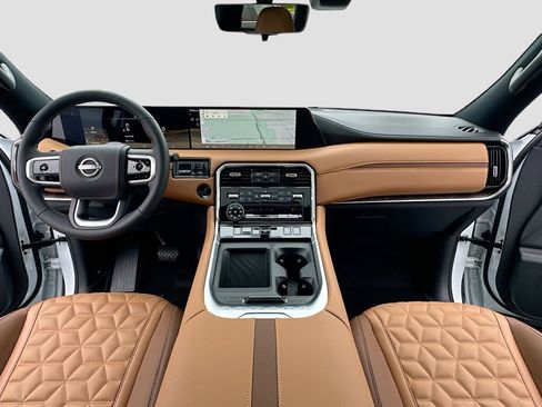 New 2025 Nissan Armada Platinum Reserve image 3