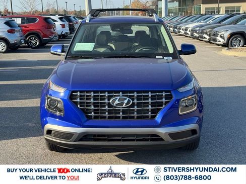 Certified 2026 Hyundai Venue SEL FWD image 7