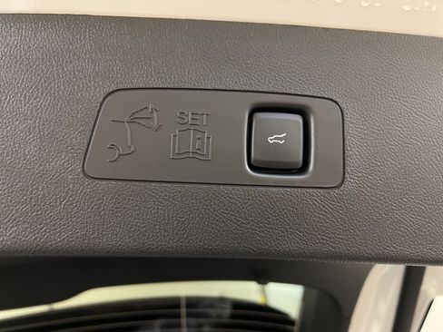 Used 2026 Lincoln Corsair Reserve image 38