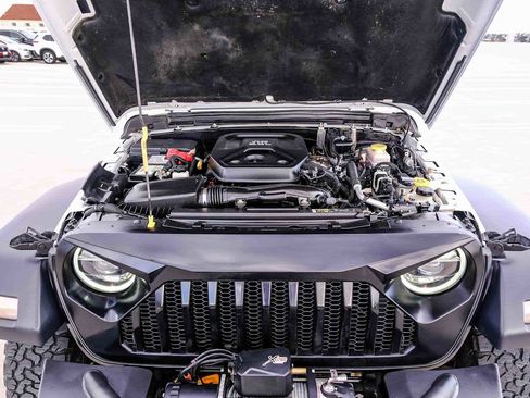 Used 2020 Jeep Wrangler Unlimited Sport AWD/4WD image 27