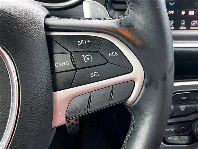 Used 2015 Dodge Challenger R/T Plus RWD image 19