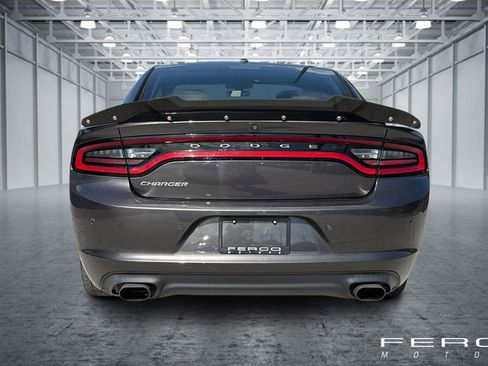 Used 2021 Dodge Charger SXT w/ Leather Interior Group RWD image 4
