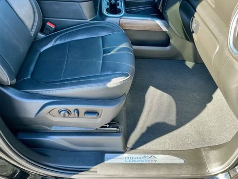 Used 2023 Chevrolet Silverado 2500 High Country w/ LPO, Hitch Package image 23