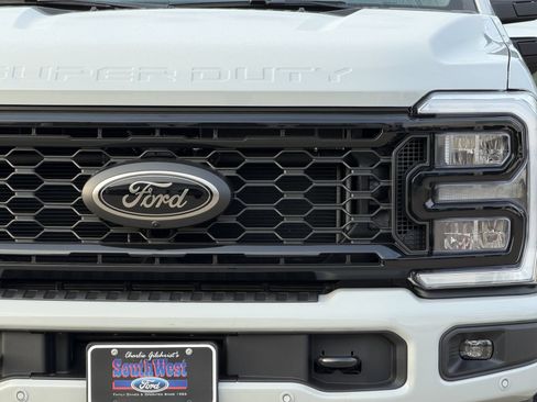 New 2026 Ford F350 Lariat w/ Black Appearance Package AWD/4WD image 7