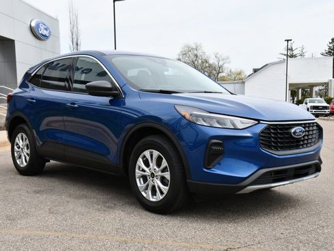 Used 2023 Ford Escape Active image 9