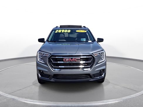 Used 2024 GMC Terrain AT4 w/ Tech Package AWD/4WD image 3