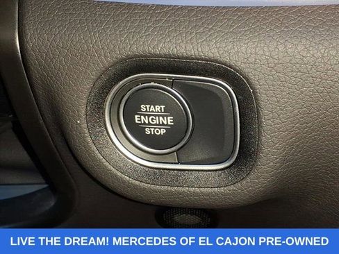Used 2025 Mercedes-Benz GLE 450e 4MATIC image 25