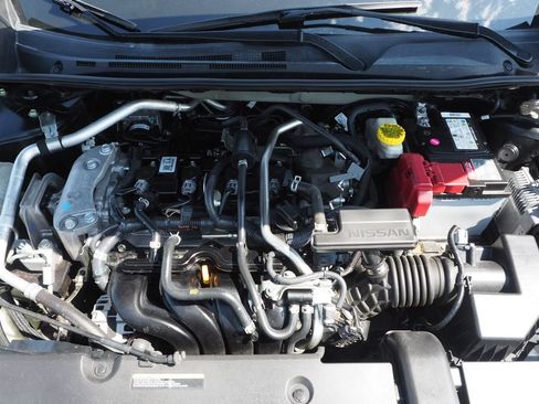 Used 2023 Nissan Sentra SV w/ SV Premium Package FWD image 10