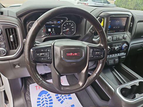 Used 2020 GMC Sierra 1500 AT4 w/ AT4 Premium Package AWD/4WD image 13