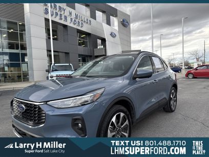 Certified 2024 Ford Escape Platinum w/ Class II Trailer Tow Package