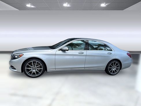 Used 2015 Mercedes-Benz S 550 Sedan image 2