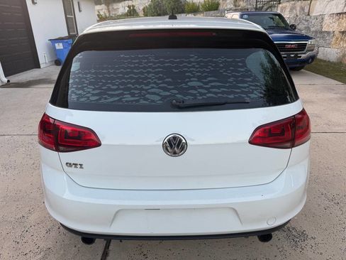 Used 2017 Volkswagen GTI S image 7