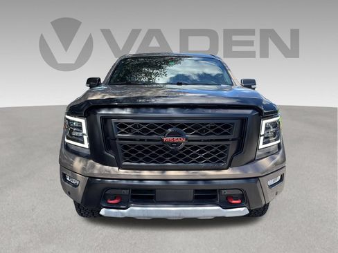 Used 2022 Nissan Titan PRO-4X w/ Pro-4x Convenience Package AWD/4WD image 2
