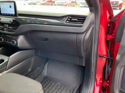 Certified 2024 Ford Escape ST-Line w/ Equipment Group 301A image 18