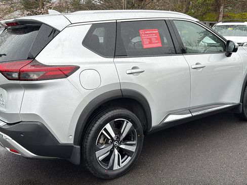 Certified 2022 Nissan Rogue Platinum w/ Head-Up Display Package AWD/4WD image 28