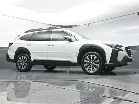 Certified 2025 Subaru Outback Touring XT w/ Tech Package 3 image 33