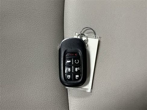 Certified 2025 Honda Odyssey Touring image 33