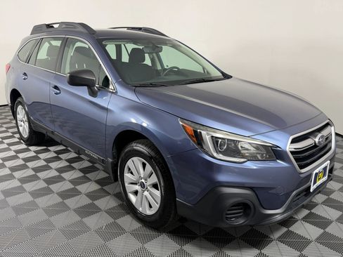 Used 2018 Subaru Outback 2.5i AWD/4WD image 6
