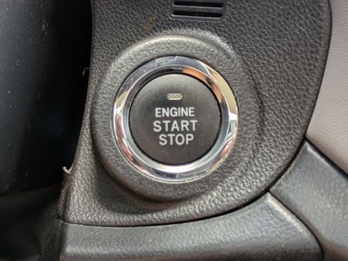 Used 2021 Subaru Outback Limited image 26