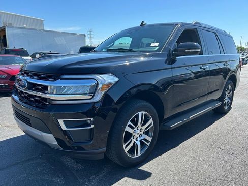 Used 2024 Ford Expedition Limited AWD/4WD image 4