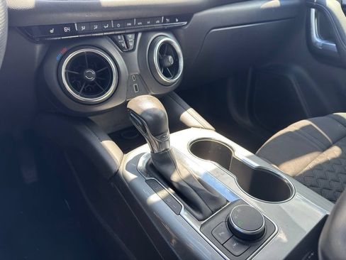 Used 2021 Chevrolet Blazer LT FWD image 11