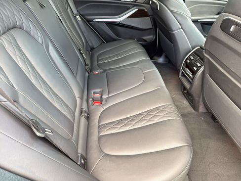Used 2025 BMW X5 xDrive50e AWD/4WD image 32
