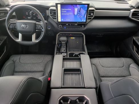 Used 2024 Toyota Tundra Limited AWD/4WD image 31