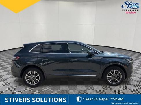 Used 2022 Lincoln Nautilus AWD w/ Premium Package image 4