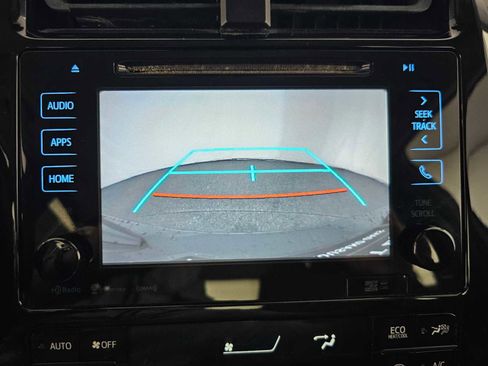 Used 2017 Toyota Prius Four image 26