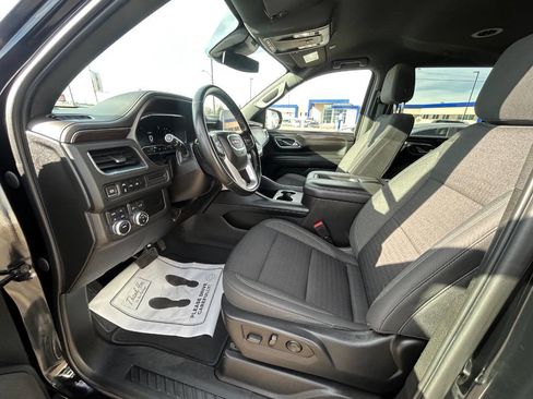 Used 2023 GMC Yukon SLE image 19