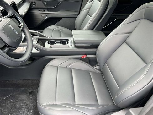 New 2025 Lincoln Nautilus Premier w/ Equipment Group 102A image 20