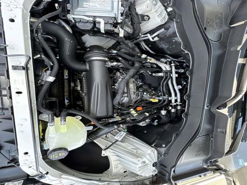 New 2025 Ford Explorer Active w/ Active Comfort Package image 10