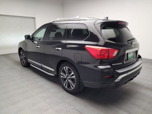 Used 2019 Nissan Pathfinder Platinum w/ Cargo Package image 5