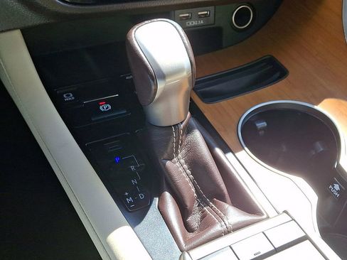 Used 2020 Lexus RX 350 AWD w/ Premium Package image 17