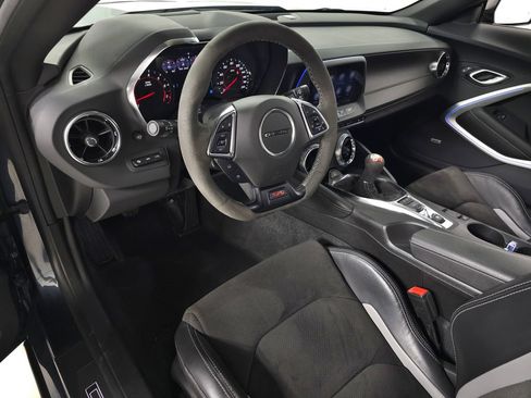 Used 2023 Chevrolet Camaro SS RWD image 15