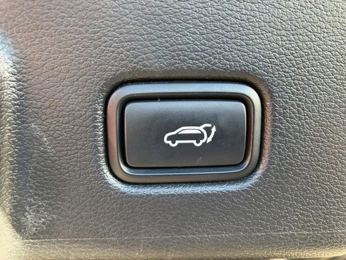 Used 2022 Kia Telluride EX w/ EX Premium Package image 27