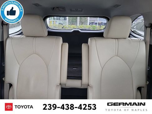 Used 2023 Toyota Highlander Limited FWD image 30