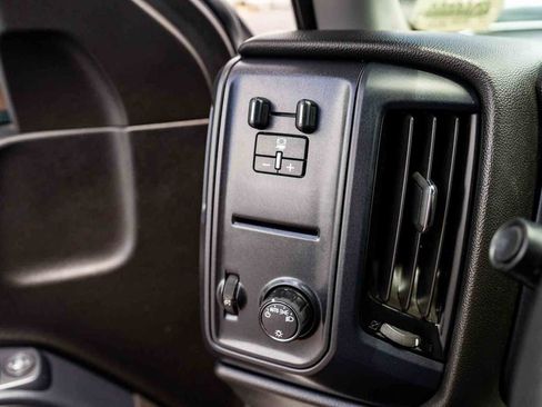 Used 2019 Chevrolet Silverado 2500 W/T w/ WT Convenience Package AWD/4WD image 13