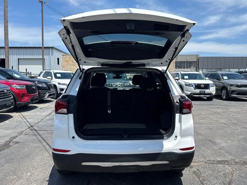 Used 2022 Chevrolet Equinox LT FWD image 18
