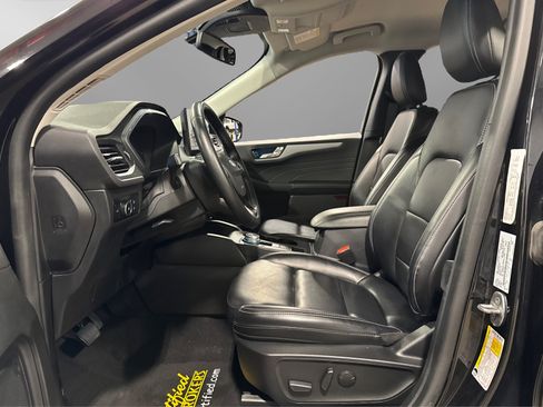 Used 2023 Ford Escape Platinum AWD/4WD image 19