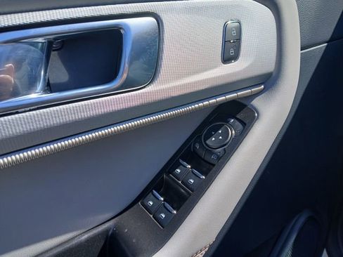 New 2026 Ford Explorer Active AWD/4WD image 8