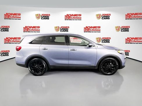 Used 2020 Kia Sorento EX AWD/4WD image 16