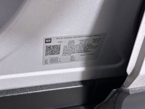 Used 2022 Chevrolet Equinox Premier AWD/4WD image 35