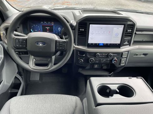 New 2025 Ford F150 XLT image 4