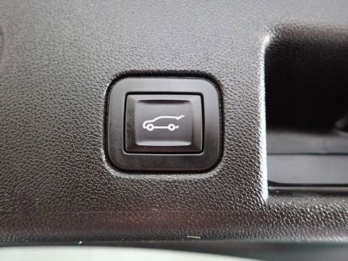 Used 2019 Chevrolet Equinox LT image 15