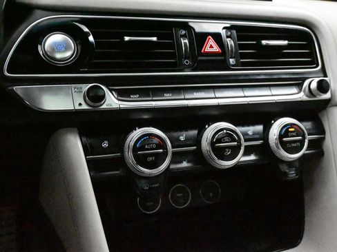 Used 2022 Genesis G70 3.3T w/ Sport Prestige Package image 19