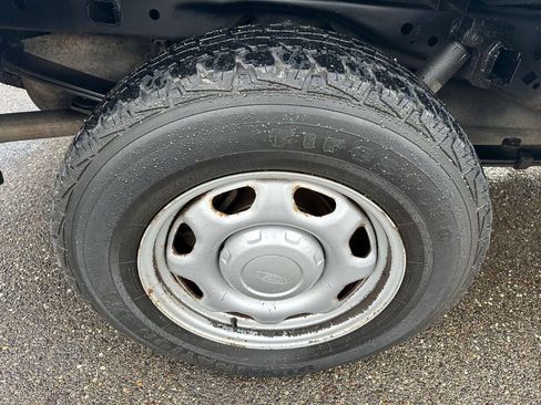 Used 2013 Ford F150 XL w/ Mid Equipment Group RWD image 26